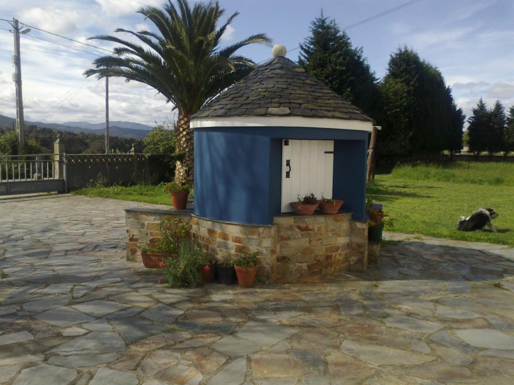 Apartamentos Rurales El Ferreiron Castropol Exteriör bild