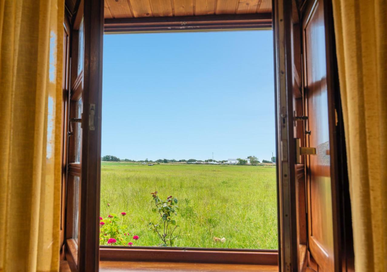 Apartamentos Rurales El Ferreiron Castropol Exteriör bild
