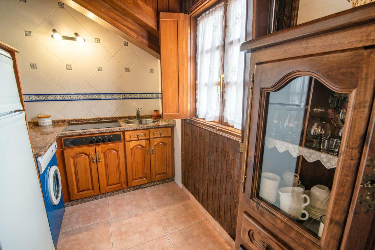 Apartamentos Rurales El Ferreiron Castropol Exteriör bild