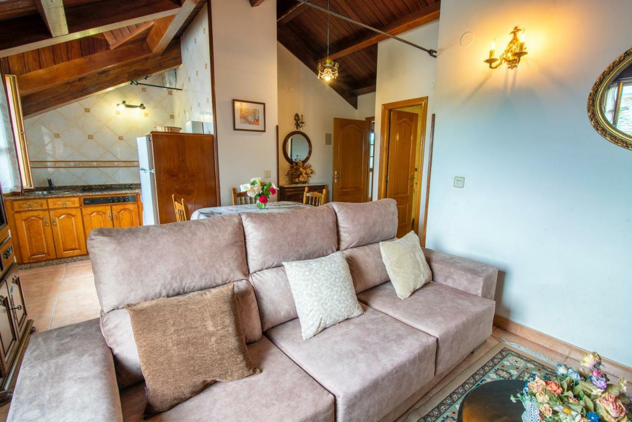 Apartamentos Rurales El Ferreiron Castropol Exteriör bild